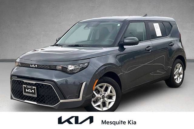 2023 Kia Soul LX FWD photo