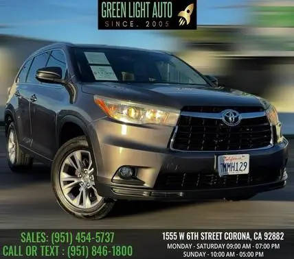 2015 Toyota Highlander XLE FWD photo