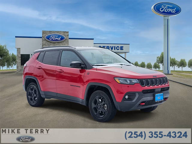 2023 Jeep Compass Trailhawk 4WD photo
