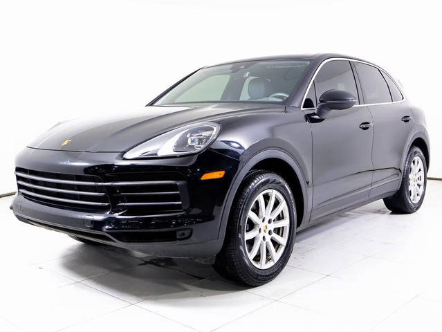 2023 Porsche Cayenne  AWD photo