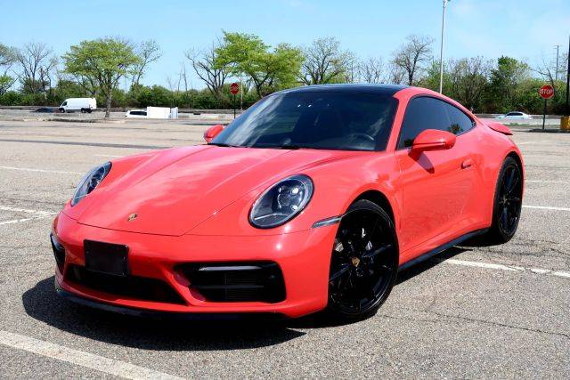 2021 Porsche 911 Carrera RWD photo