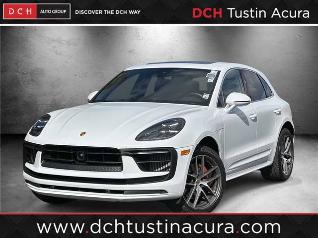 2023 Porsche Macan S AWD photo