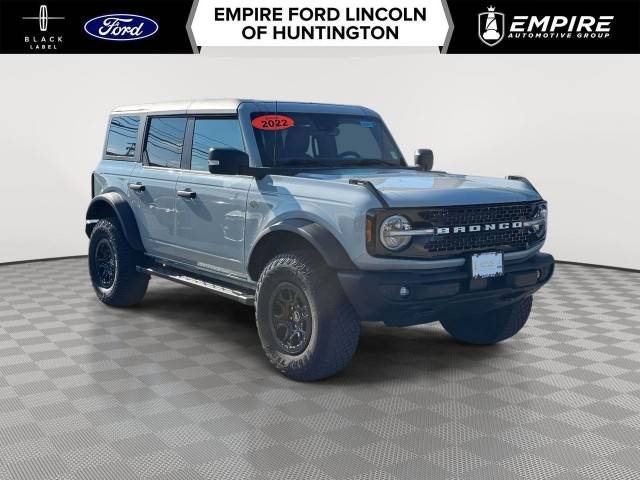 2022 Ford Bronco 4 Door Wildtrak 4WD photo