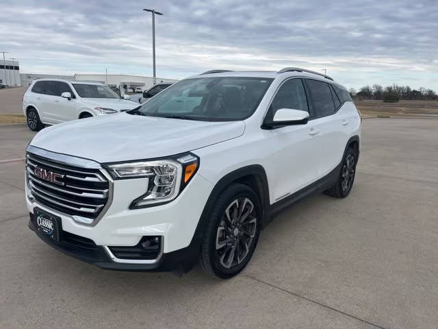 2022 GMC Terrain SLT FWD photo