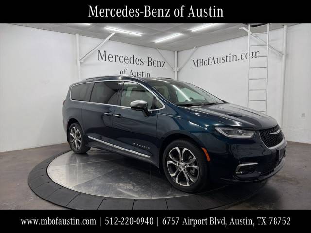 2023 Chrysler Pacifica Minivan Pinnacle AWD photo