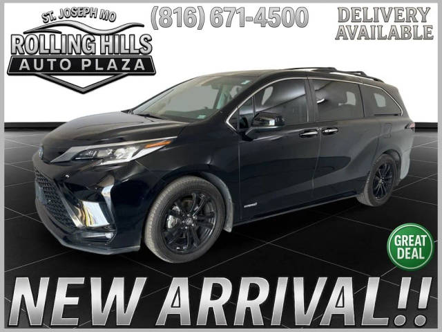 2021 Toyota Sienna XSE FWD photo