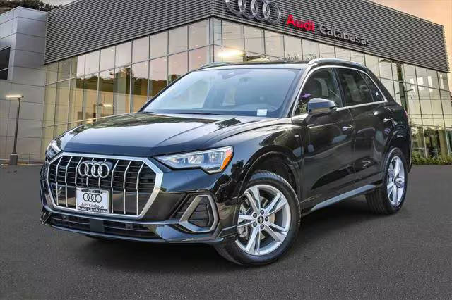 2022 Audi Q3 S line Premium AWD photo