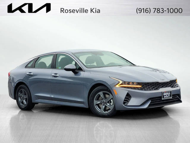 2021 Kia K5 LX FWD photo