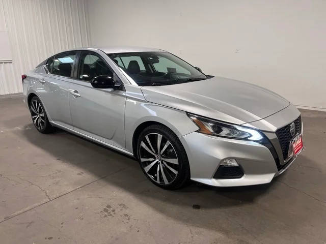 2022 Nissan Altima 2.5 SR FWD photo