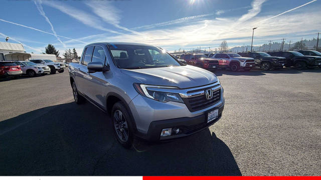 2017 Honda Ridgeline RTL-T AWD photo