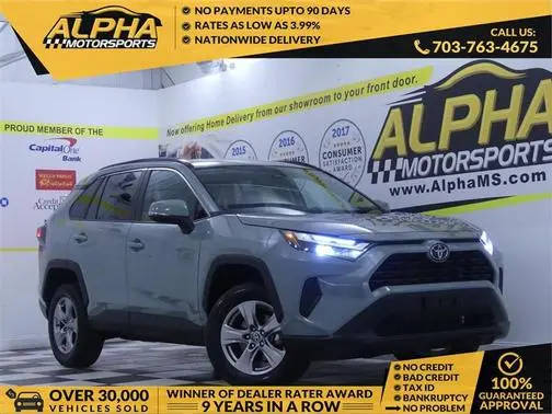2022 Toyota RAV4 XLE AWD photo