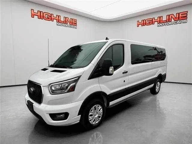 2023 Ford Transit Passenger Wagon XLT RWD photo
