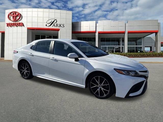 2023 Toyota Camry SE FWD photo