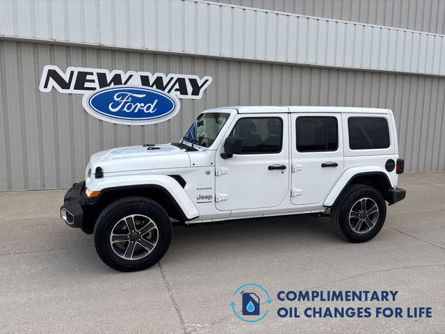 2023 Jeep Wrangler Unlimited Sahara 4WD photo