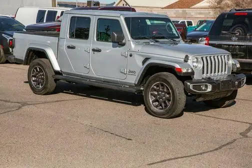 2023 Jeep Gladiator Overland 4WD photo