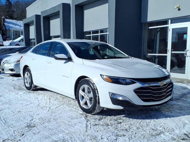 2022 Chevrolet Malibu LS FWD photo