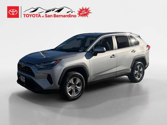 2023 Toyota RAV4 XLE AWD photo