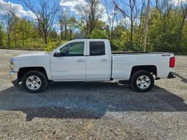 2019 Chevrolet Silverado 1500 LT 4WD photo