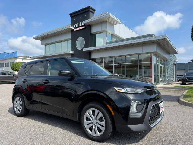 2022 Kia Soul LX FWD photo