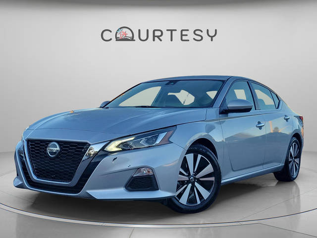 2022 Nissan Altima 2.5 SV FWD photo