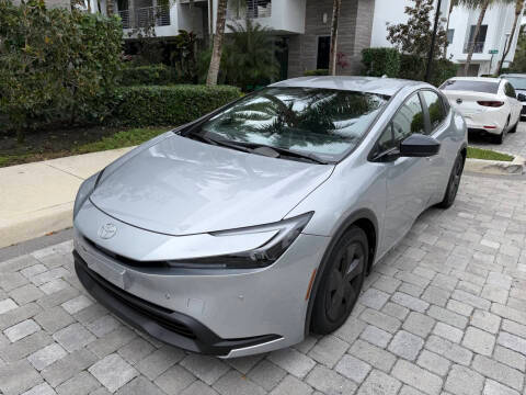 2023 Toyota Prius LE FWD photo