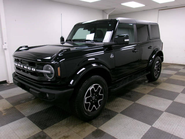 2022 Ford Bronco 4 Door Outer Banks 4WD photo