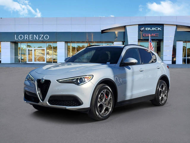 2022 Alfa Romeo Stelvio Sprint AWD photo
