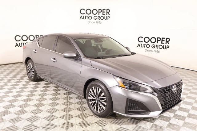 2023 Nissan Altima 2.5 SV FWD photo