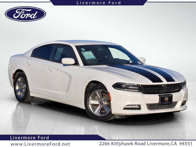 2015 Dodge Charger SXT RWD photo