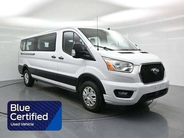 2022 Ford Transit Passenger Wagon XLT RWD photo