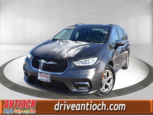 2023 Chrysler Pacifica Minivan Limited FWD photo