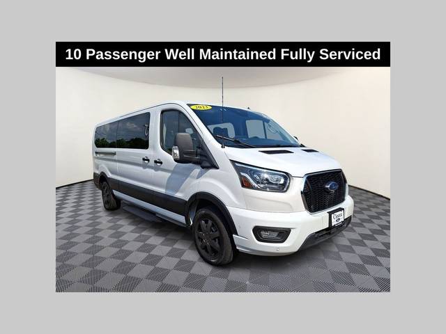 2023 Ford Transit Passenger Wagon XL RWD photo