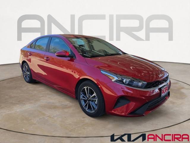 2023 Kia Forte LXS FWD photo