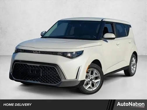 2023 Kia Soul LX FWD photo