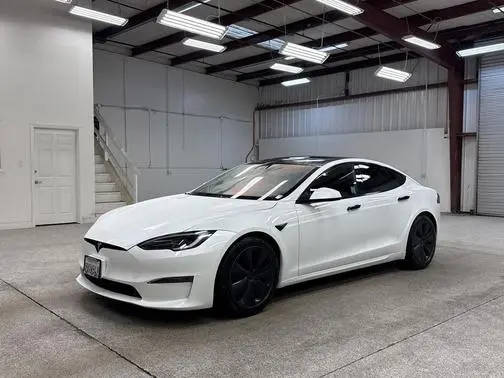 2022 Tesla Model S  AWD photo