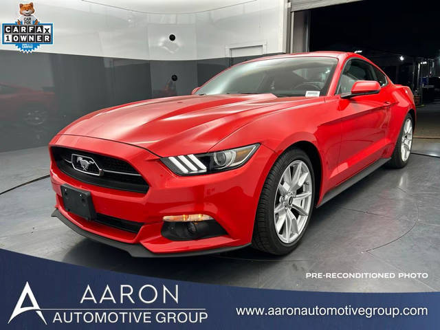 2015 Ford Mustang EcoBoost RWD photo