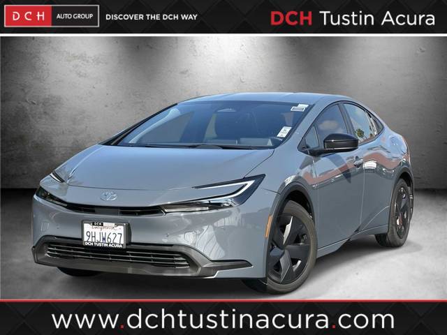 2023 Toyota Prius LE FWD photo