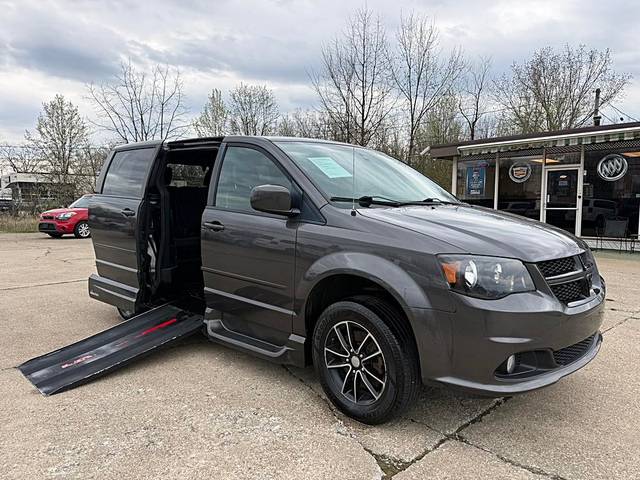 2015 Dodge Grand Caravan SXT Plus FWD photo