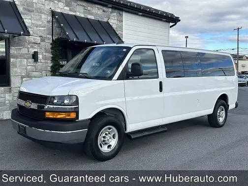 2023 Chevrolet Express LT RWD photo