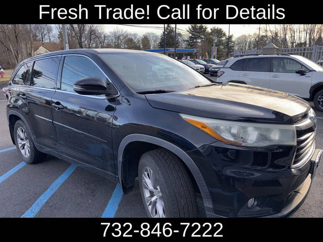 2015 Toyota Highlander LE AWD photo