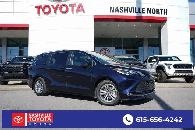 2023 Toyota Sienna Platinum AWD photo