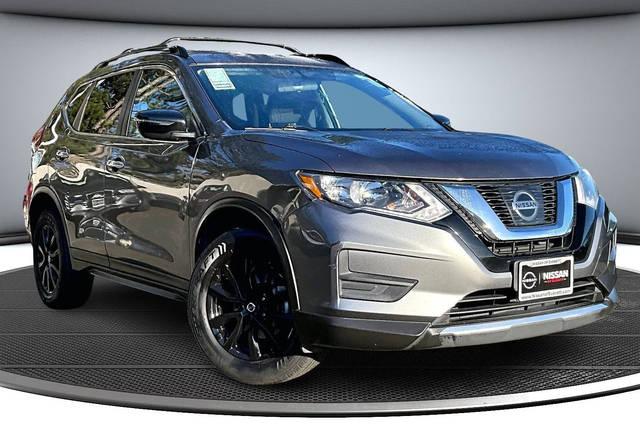 2017 Nissan Rogue SV AWD photo