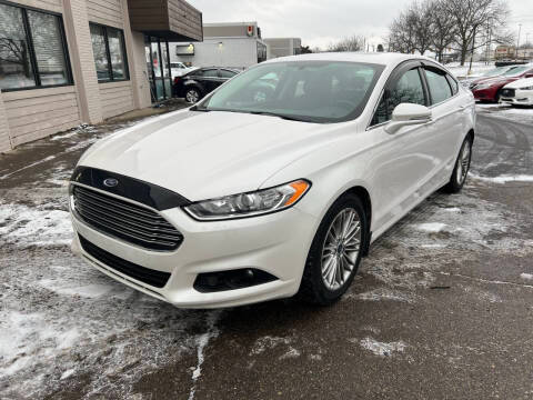 2016 Ford Fusion SE FWD photo