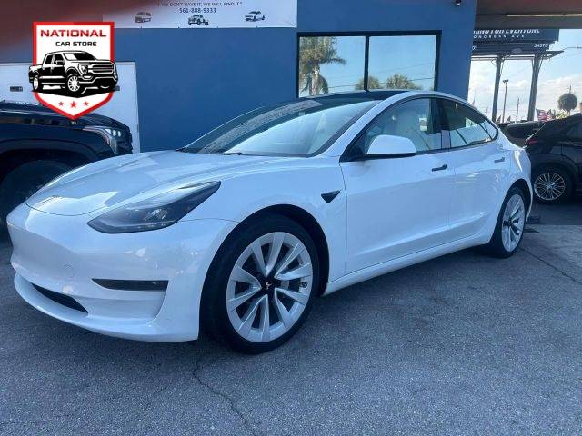 2023 Tesla Model 3 RWD photo