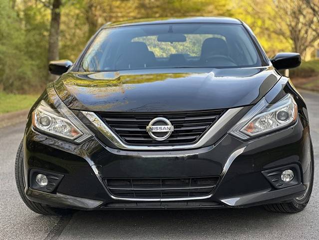 2018 Nissan Altima 2.5 SV FWD photo