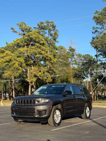 2023 Jeep Grand Cherokee L Laredo 4WD photo