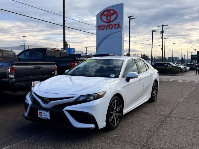 2023 Toyota Camry SE AWD photo