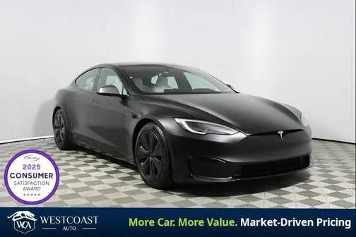 2023 Tesla Model S  AWD photo