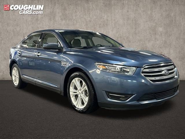 2018 Ford Taurus SEL FWD photo