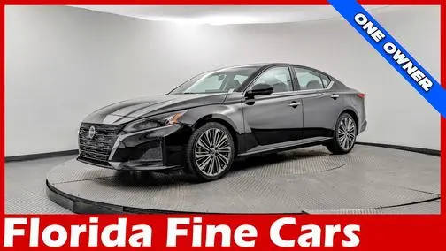 2023 Nissan Altima 2.5 SL FWD photo